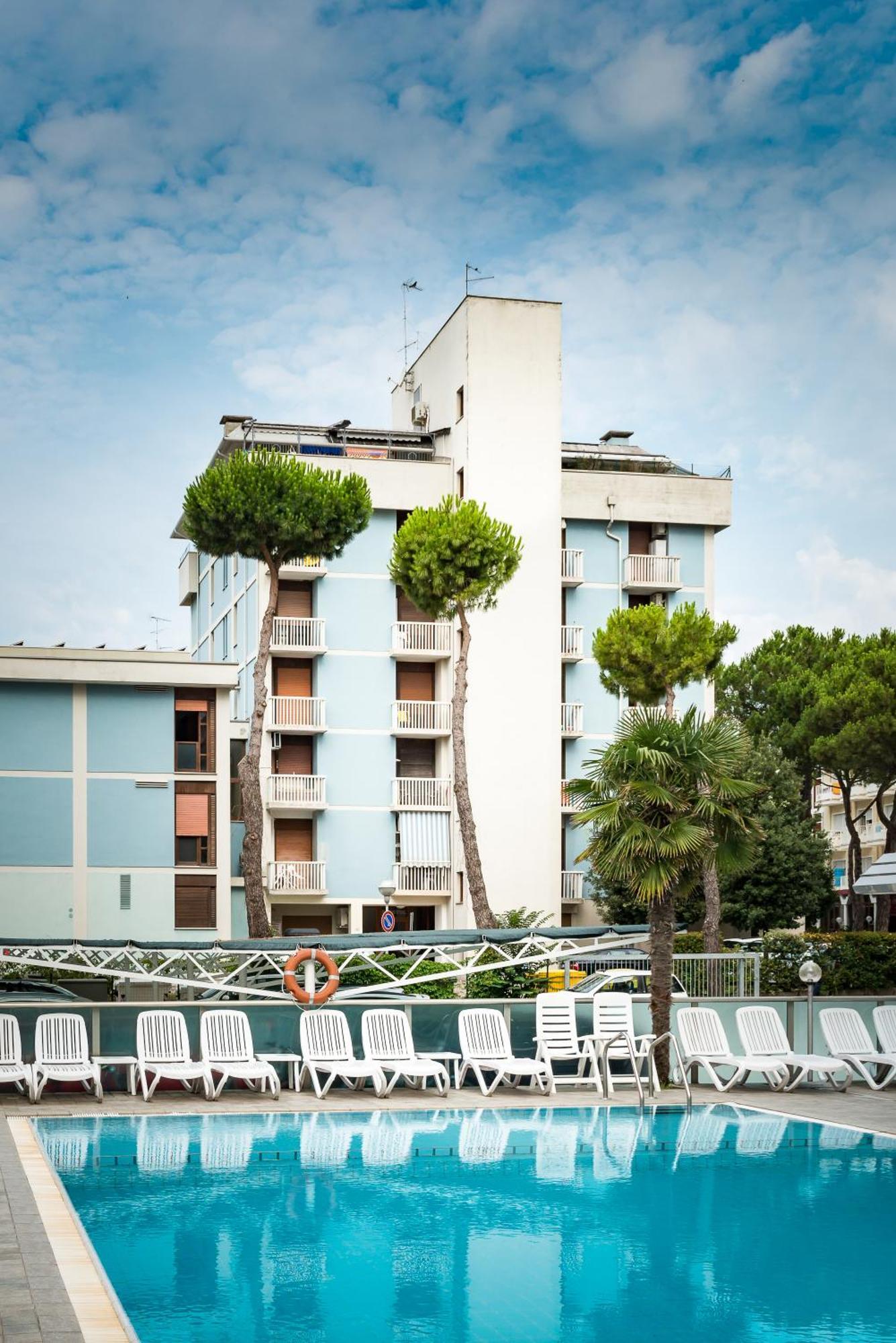 Residence Bristol 比比翁 外观 照片