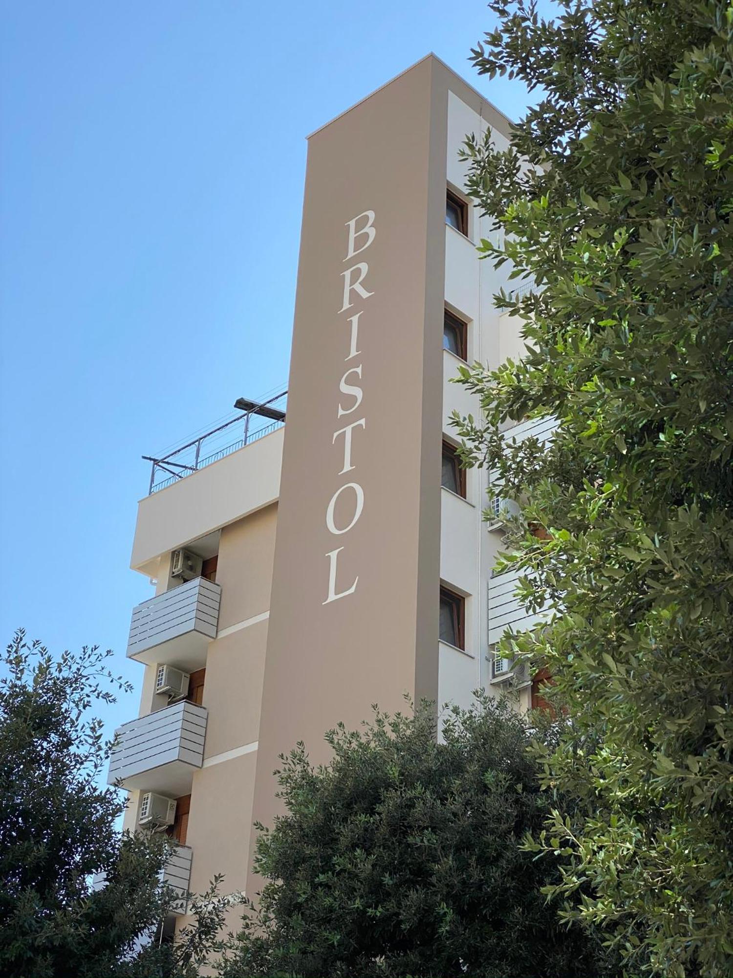 Residence Bristol 比比翁 外观 照片